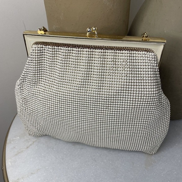 Vintage Whiting & Davis Handbag Purse Cream White Metal Mesh Chain Evening Bag - Picture 5 of 13